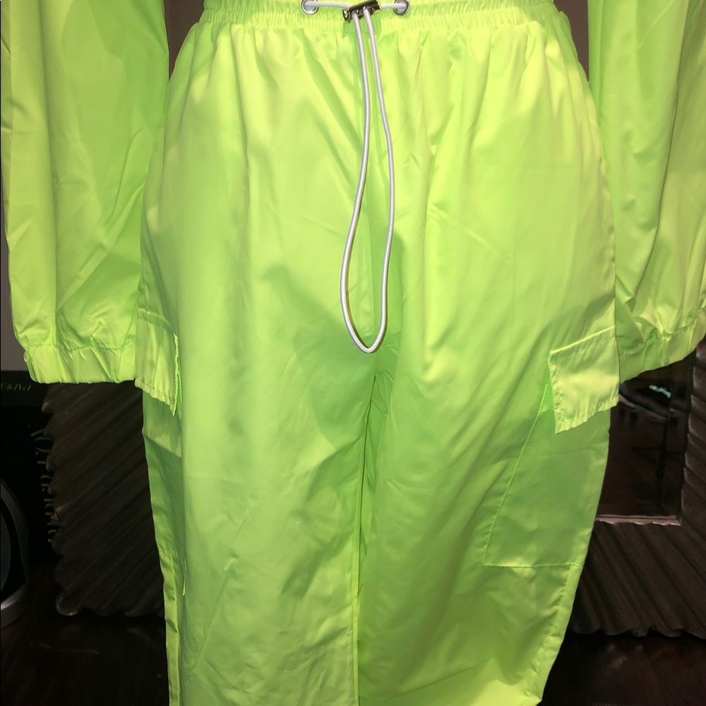 Windbreaker Set - Picture 5 of 5